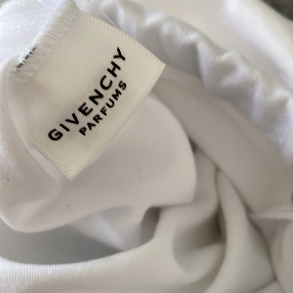 Givenchy Drawstring Bag - Picture 4 of 10